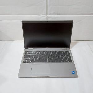 Notebook Dell Latitude 5520 Intel Core i5-1145G7 1.1GHz 16GB RAM Disco SSD 256GB  Pantalla 15.6 Touch Teclado Ingles  Producto Usado Garantia 12 Meses